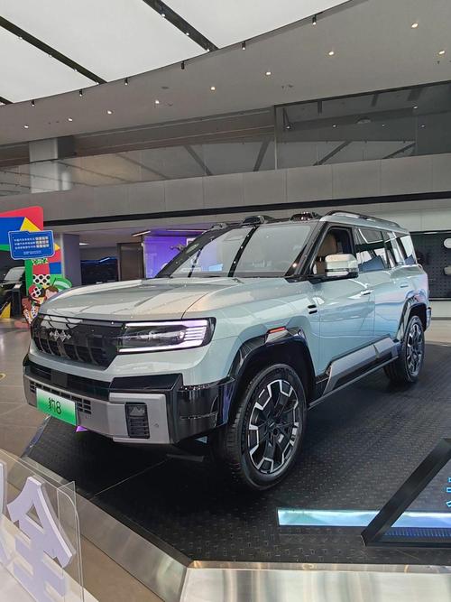 惠州93比亚迪方程豹硬派越野的爆款，英菲尼迪35周年与你共成长